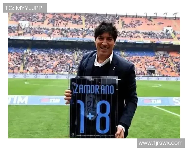 最敬业的足球明星背后的奋斗故事与无私奉献精神