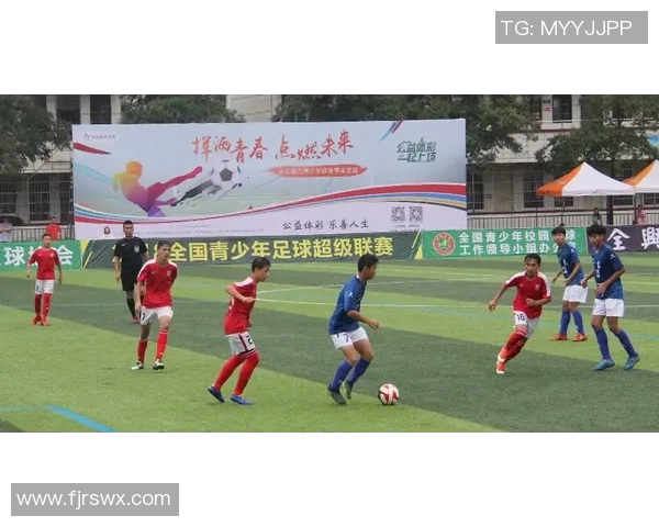 足球明星集体辱华事件引发广泛关注与讨论社会反响持续升温